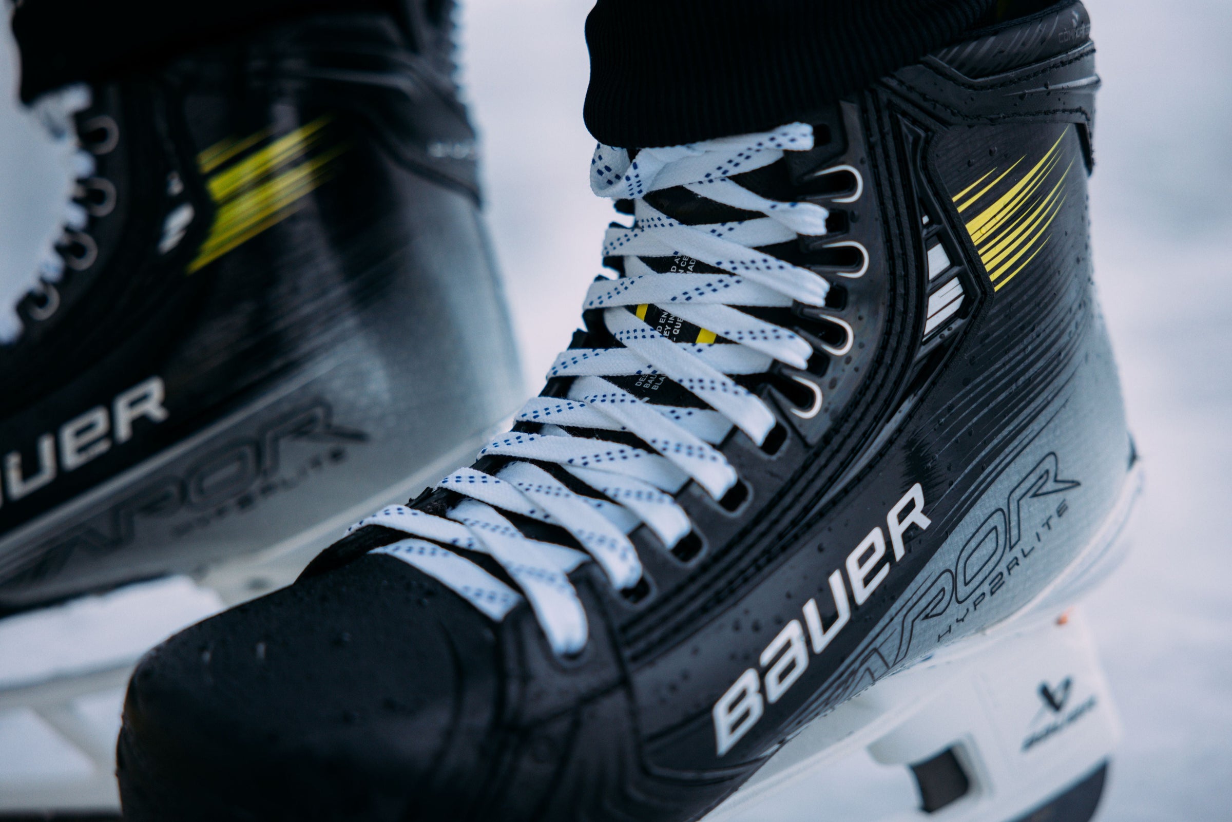 Hayaww 2 Paar Gewachste Hockey-Schnürsenkel 120 Zoll (305 Cm) – Flach, Kältebeständig, Wasserdicht – Für Schlittschuhe & Stiefel Hayaww 2 Paar Gewachste Hockey-Schnürsenkel 120 Zoll (305 Cm) – Flach, Kältebeständig, Wasserdicht – Für Schlittschuhe & Stiefel